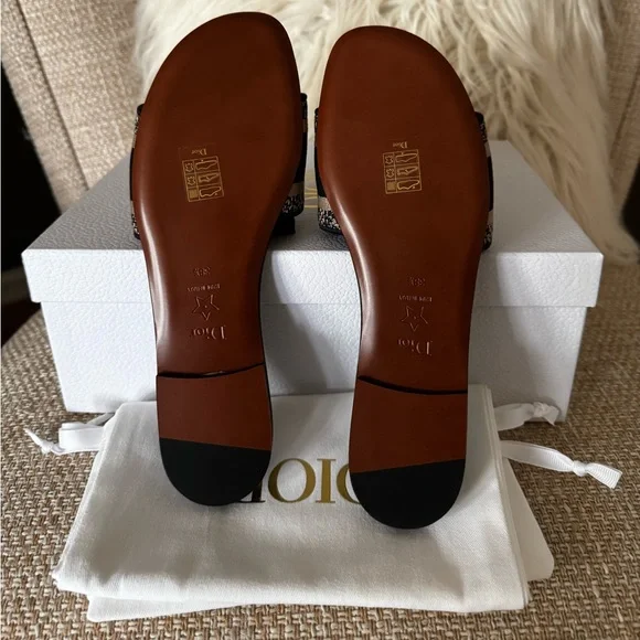 Christian Dior Dway Deep Blue Embroidery Slide - Picture 4 of 4